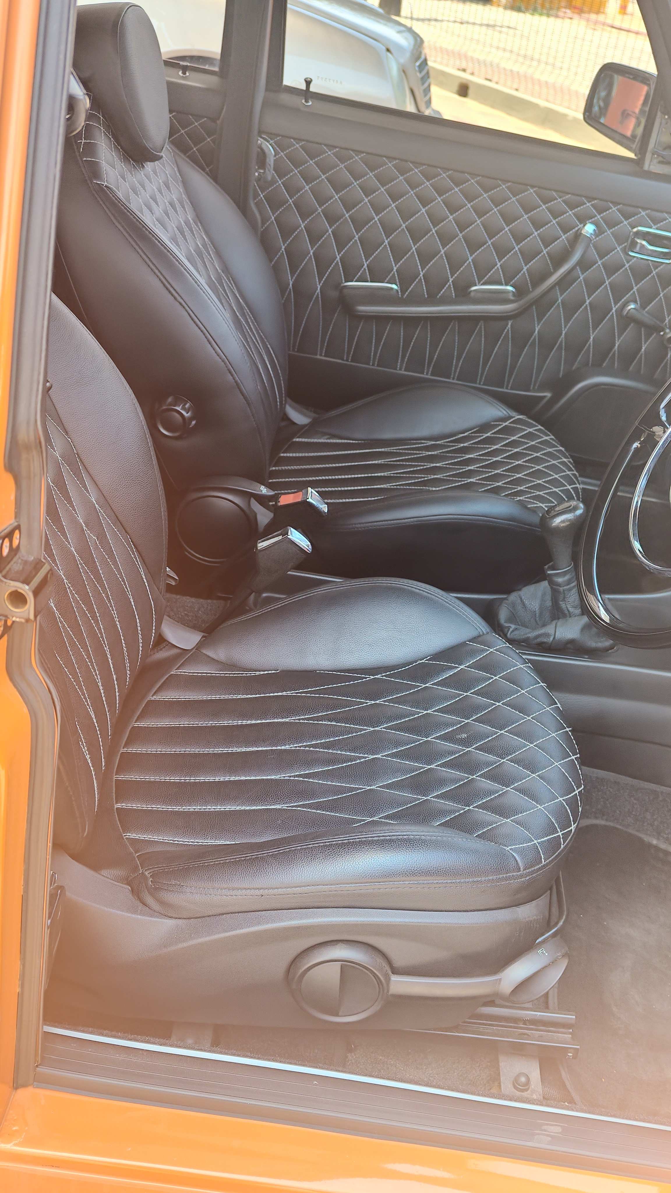 Mercedes Benz W115 thumbnail 3