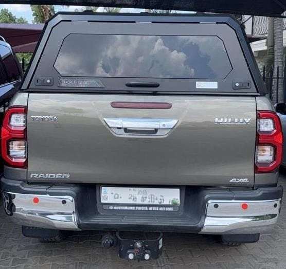 Toyota Hilux thumbnail 5