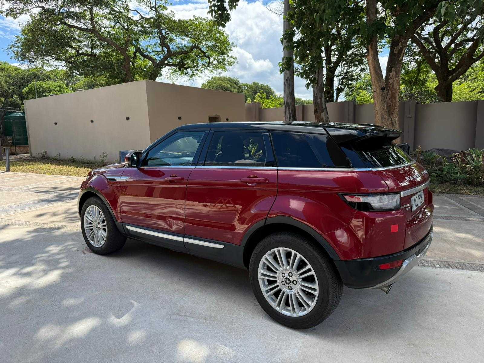 Range Rover Evoque thumbnail 6